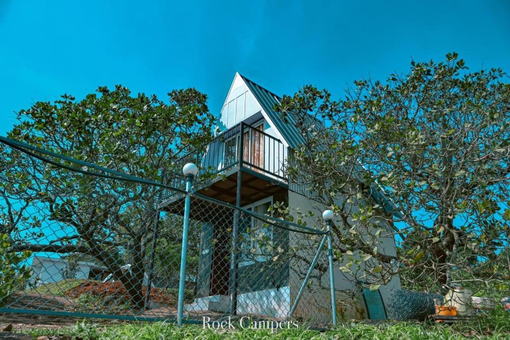 Rock Campers Hotel And Resort Chillithodu Eksteriør billede